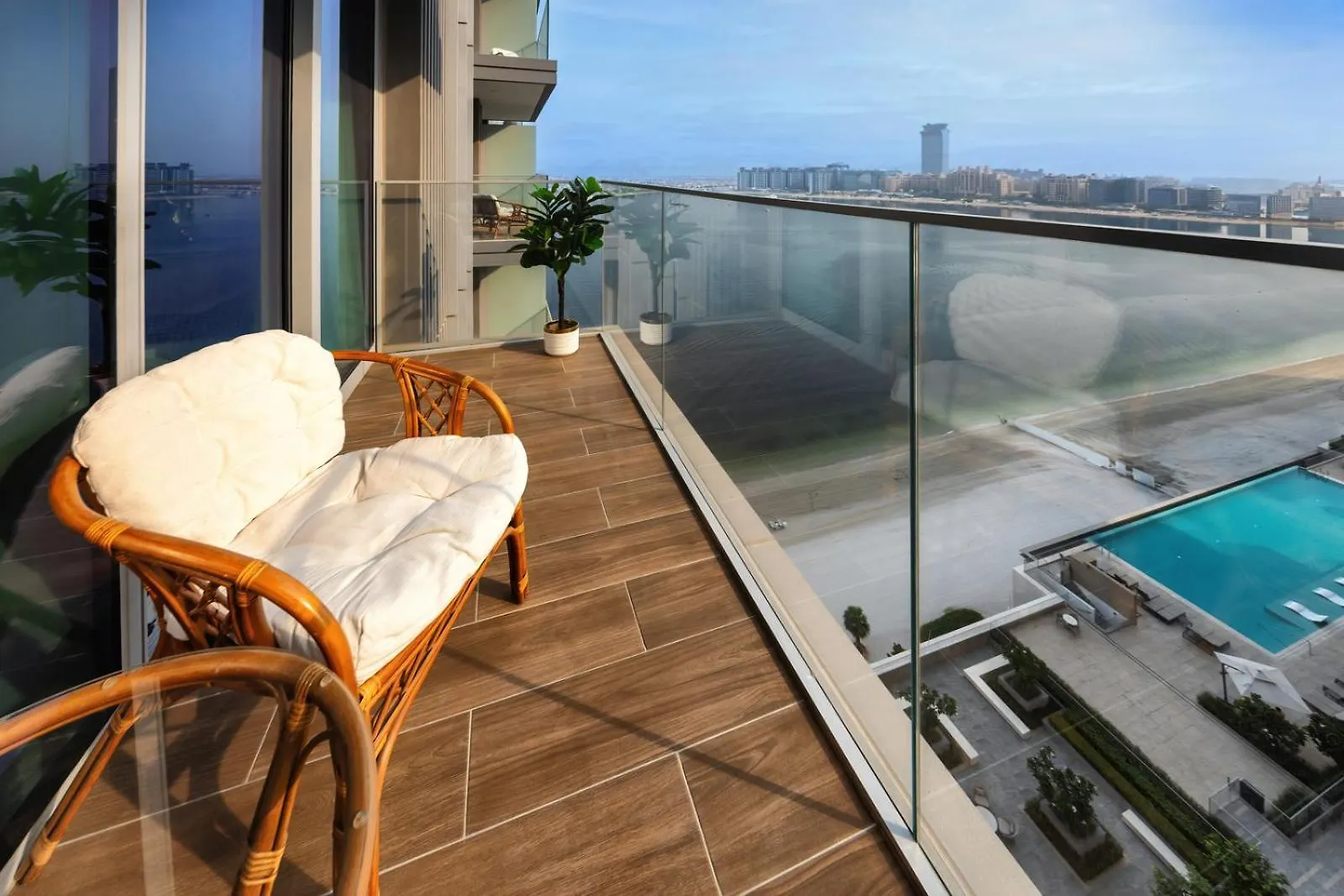 דובאי Stunning 2 Bedroom In Emaar Beachfront דירה