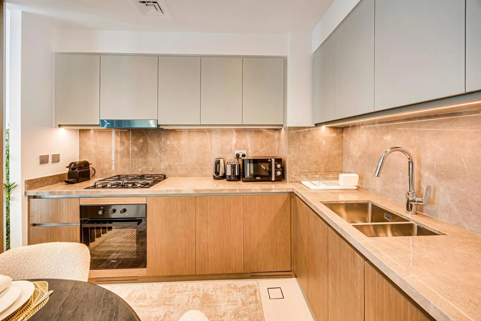 דובאי Stunning 2 Bedroom In Emaar Beachfront