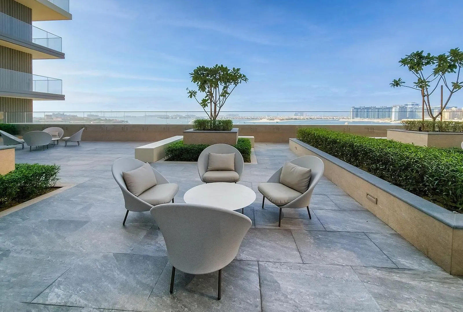 דובאי Stunning 2 Bedroom In Emaar Beachfront